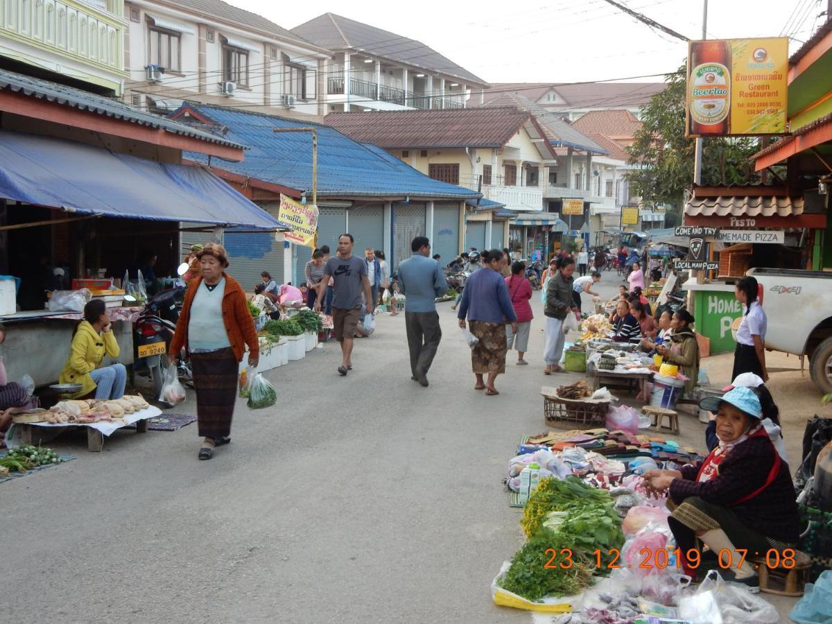 Vang Vieng Camellia Hotel Zewnętrze zdjęcie