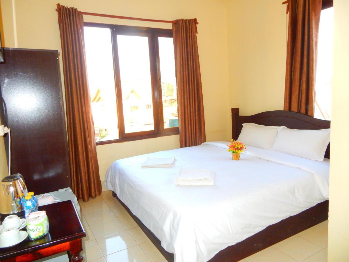 Vang Vieng Camellia Hotel Zewnętrze zdjęcie